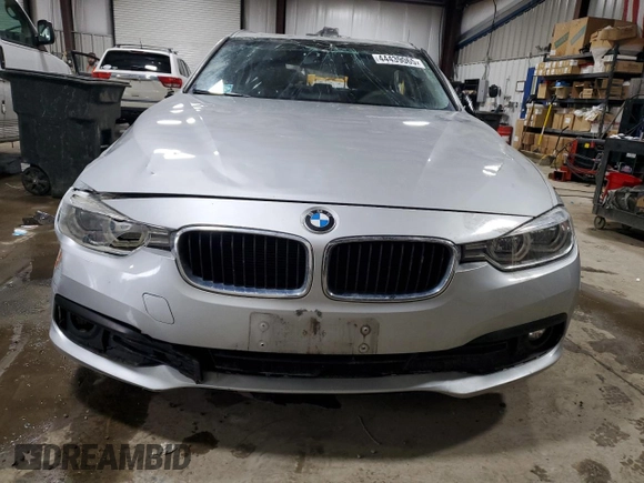 2018 BMW 3 Series 320i xDrive with VIN WBA8E5G50JNV02124, listed as a Copart auction lot 44439065 with 97,527 mi miles and Salvage Title. Bid and sale history available at carsss.com. Image 5.