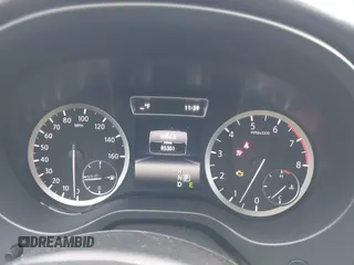 2017 Infiniti QX30 Premium z VIN SJKCH5CR2HA022260, wystawiony jako IAAI lot #42067553 z przebiegiem 85 301 mil mil oraz . Historia ofert i sprzedaży dostępna na DreamBid. Obrazek 7.