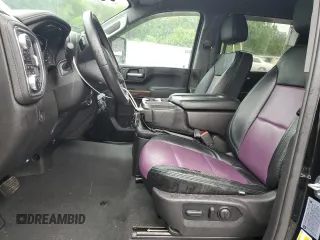 2018 GMC Sierra 2500HD SLE z VIN 1GT49MEY1PF165625, wystawiony jako Copart lot #58934545 z przebiegiem 27 985 mil mil oraz Szkoda całkowita • Salvage title. Historia ofert i sprzedaży dostępna na DreamBid. Obrazek 7.