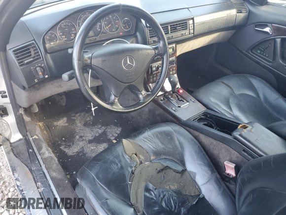 2001 Mercedes-Benz SL 500 with VIN WDBFA68F31F195902, listed as a Copart auction lot 49812045 with 154,923 mi miles and Clean title. Bid and sale history available at DreamBid. Image 8.