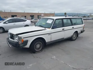 1991 Volvo 240 с VIN YV1AA885XM1897225, выставлен на аукционе IAAI как лот 42018402 с пробегом 158 448 миль миль и . История ставок и продаж доступна на DreamBid. Изображение 19.