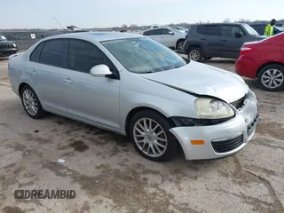 2007 Volkswagen Jetta Wolfsburg Edition с VIN 3VWEF71K97M158726, выставлен на аукционе IAAI как лот 41585648 с пробегом 192 131 миль миль и . История ставок и продаж доступна на DreamBid. Изображение 1.