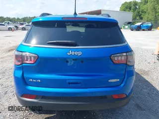 2024 Jeep Compass Latitude with VIN 3C4NJDBN8RT119496, listed as a IAAI auction lot 42608637 with 32,417 mi miles and . Bid and sale history available at DreamBid. Image 16.
