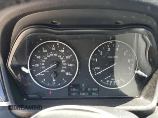 2018 BMW X1 sDrive28i z VIN WBXHU7C3XJ5H39960, wystawiony jako Copart lot #57095125 z przebiegiem 154 013 mil mil oraz Szkoda całkowita • Salvage title. Historia ofert i sprzedaży dostępna na DreamBid. Obrazek 9.