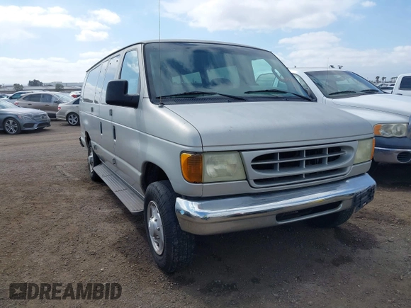2003 Ford Econoline Passenger XL z VIN 1FBSS31S43HB53334, wystawiony jako IAAI lot #41547951 z przebiegiem 197 072 mil mil oraz . Historia ofert i sprzedaży dostępna na DreamBid. Obrazek 1.