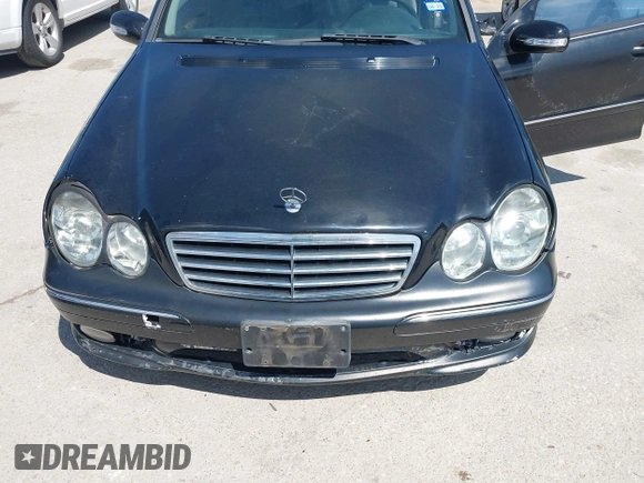 2007 Mercedes-Benz C 230 Sport with VIN WDBRF52H47E023816, listed as a IAAI auction lot 42579932 with Not provided miles and . Bid and sale history available at DreamBid. Image 6.
