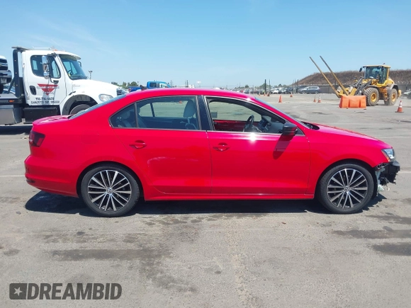 2016 Volkswagen Jetta Sport с VIN 3VWD17AJ0GM275032, выставлен на аукционе IAAI как лот 42392336 с пробегом 68 473 миль миль и . История ставок и продаж доступна на DreamBid. Изображение 14.
