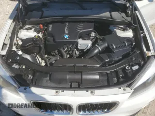 2015 BMW X1 sDrive28i with VIN WBAVM1C51FV316118, listed as a Copart auction lot 46663445 with 117,361 mi miles and Clean Title. Bid and sale history available at carsss.com. Image 12.