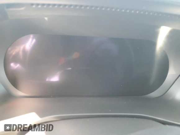 2025 Volvo XC40 Core Bright Theme z VIN YV4L12UJ3S2450867, wystawiony jako Copart lot #82123154 z przebiegiem Nie podano mil oraz Nie do naprawy • Non repairable. Historia ofert i sprzedaży dostępna na DreamBid. Obrazek 9.