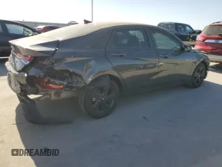 2023 Hyundai Elantra SEL z VIN 5NPLM4AG2PH103101, wystawiony jako Copart lot #49977135 z przebiegiem 28 443 mil mil oraz Szkoda całkowita • Salvage title. Historia ofert i sprzedaży dostępna na DreamBid. Obrazek 3.