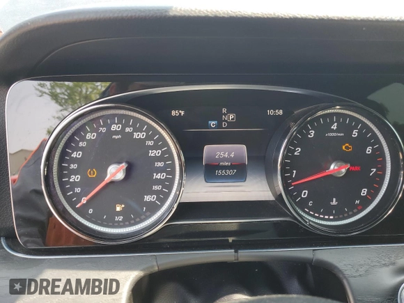 2017 Mercedes-Benz E 300 Luxury z VIN WDDZF4KB1HA184565, wystawiony jako Copart lot #57886485 z przebiegiem 155 307 mil mil oraz Czysty tytuł • Clean title. Historia ofert i sprzedaży dostępna na DreamBid. Obrazek 9.
