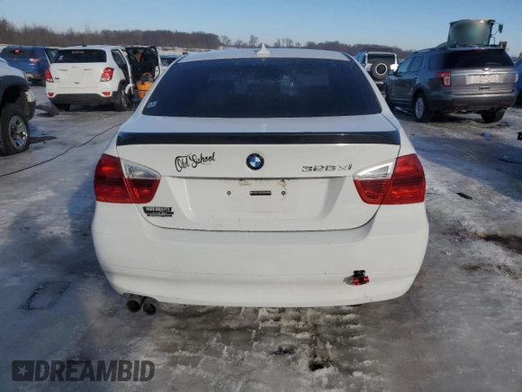 2008 BMW 3 Series 328xi с VIN WBAVC73538KP37347, выставлен на аукционе Copart как лот 42457925 с пробегом Не указан миль и Списание • Salvage title. История ставок и продаж доступна на DreamBid. Изображение 6.