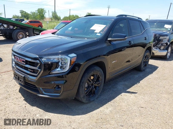 2024 GMC Terrain AT4 z VIN 3GKALYEG3RL222343, wystawiony jako IAAI lot #42238637 z przebiegiem 11 837 mil mil oraz . Historia ofert i sprzedaży dostępna na DreamBid. Obrazek 17.