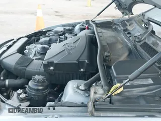 2012 BMW 3 Series 335i с VIN WBAKG7C58CE803387, выставлен на аукционе IAAI как лот 43438973 с пробегом 129 264 миль миль и . История ставок и продаж доступна на DreamBid. Изображение 20.