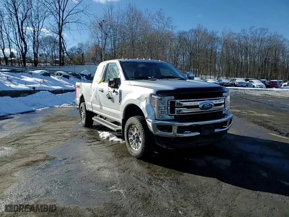 2018 Ford Super Duty F-250 SRW XL with VIN 1FT7X2B60JEC85973, listed as a Copart auction lot 44386435 with 72,092 mi miles and Salvage Title. Bid and sale history available at carsss.com. Image 11.