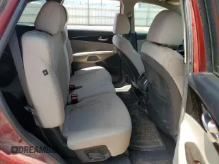 2019 Kia Sorento LX z VIN 5XYPGDA32KG459358, wystawiony jako Copart lot #61191425 z przebiegiem 178 369 mil mil oraz Czysty tytuł • Clean title. Historia ofert i sprzedaży dostępna na DreamBid. Obrazek 10.
