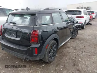 2022 MINI Countryman Cooper S with VIN WMZ83BR06N3N90333, listed as a IAAI auction lot 42629529 with 24,871 mi miles and . Bid and sale history available at DreamBid. Image 4.