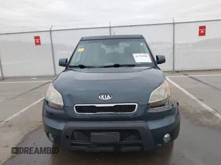 2011 Kia Soul + with VIN KNDJT2A24B7258457, listed as a IAAI auction lot 41751948 with 217,667 mi miles. Bid and sale history available at carsss.com. Image 12.
