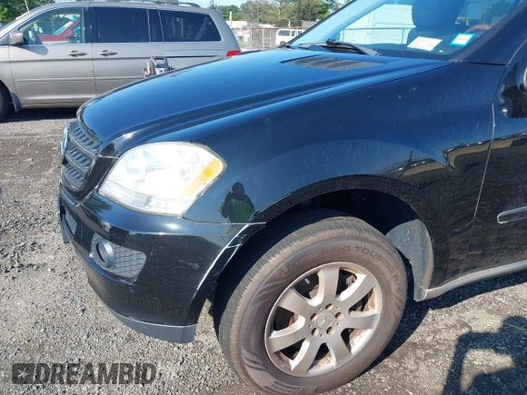 2006 Mercedes-Benz M 350 with VIN 4JGBB86E76A007773, listed as a IAAI auction lot 42517497 with 109,597 mi miles and . Bid and sale history available at DreamBid. Image 6.