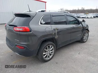 2018 Jeep Cherokee Limited with VIN 1C4PJLDB0JD565920, listed as a IAAI auction lot 41747170 with 121,604 mi miles and . Bid and sale history available at DreamBid. Image 4.