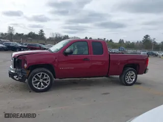 2007 Chevrolet Silverado 1500 LT w/1LT with VIN 2GCEK19C871677203, listed as a IAAI auction lot 41781624 with 201,083 mi miles. Bid and sale history available at carsss.com. Image 14.