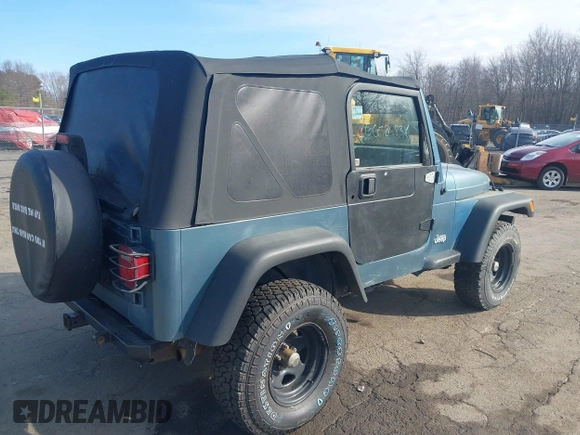 1997 Jeep Wrangler SE with VIN 1J4FY29P0VP522005, listed as a IAAI auction lot 41895863 with 196,614 mi miles. Bid and sale history available at carsss.com. Image 4.