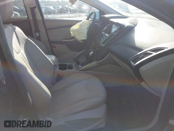 2012 Ford Focus SEL with VIN 1FAHP3M29CL270395, listed as a IAAI auction lot 41763912 with 145,872 mi miles. Bid and sale history available at carsss.com. Image 5.