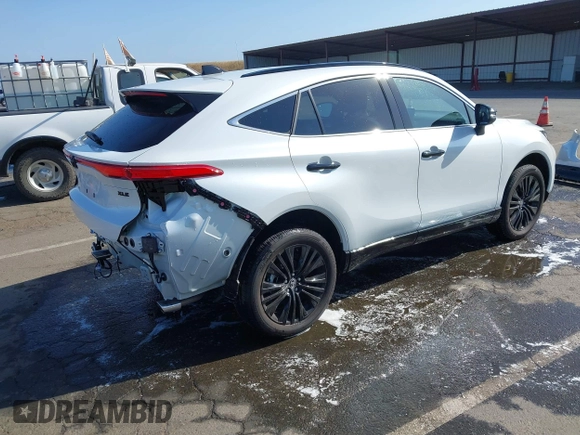 2024 Toyota Venza LE with VIN JTEAAAAH7RJ155305, listed as a IAAI auction lot 42184586 with 15,805 mi miles and . Bid and sale history available at DreamBid. Image 4.
