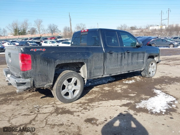 2017 Chevrolet Silverado 1500 LT with VIN 1GCVKREC5HZ285423, listed as a IAAI auction lot 41411392 with 174,759 mi miles. Bid and sale history available at carsss.com. Image 4.