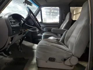 1996 Ford Bronco XL с VIN 1FMEU15N5TLB27829, выставлен на аукционе Copart как лот 58618705 с пробегом Не указан миль и Чистый • Clean title. История ставок и продаж доступна на DreamBid. Изображение 7.