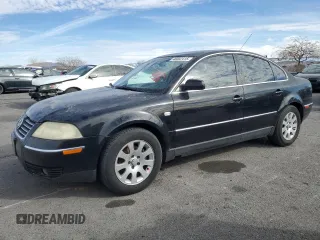 2003 Volkswagen Passat GLS z VIN WVWPD63BX3P113713, wystawiony jako Copart lot #46002415 z przebiegiem 206 144 mil mil oraz Szkoda całkowita • Salvage title. Historia ofert i sprzedaży dostępna na DreamBid. Obrazek 1.