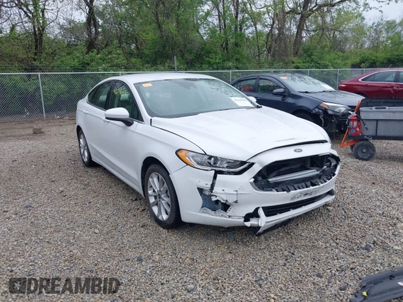 2020 Ford Fusion SE with VIN 3FA6P0LU5LR151074, listed as a IAAI auction lot 42146290 with 98,574 mi miles and . Bid and sale history available at carsss.com. Image 1.