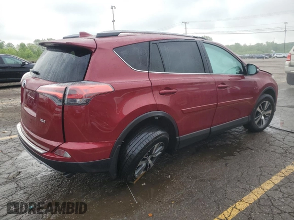 2018 Toyota RAV4 XLE with VIN 2T3WFREV6JW463548, listed as a Copart auction lot 58765805 with 61,250 mi miles and Non repairable. Bid and sale history available at DreamBid. Image 3.