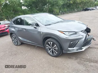 2021 Lexus NX 300 F Sport z VIN JTJSARDZ7M2260275, wystawiony jako IAAI lot #42598093 z przebiegiem 32 943 mil mil oraz . Historia ofert i sprzedaży dostępna na DreamBid. Obrazek 1.
