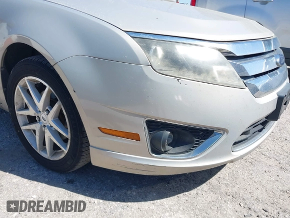2010 Ford Fusion SEL with VIN 3FAHP0JG7AR126809, listed as a IAAI auction lot 42051858 with 96,915 mi miles. Bid and sale history available at carsss.com. Image 6.