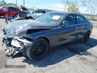 2018 BMW 3 Series 330i xDrive с VIN WBA8D9C50JEM32978, выставлен на аукционе IAAI как лот 41894911 с пробегом 67 474 миль миль и . История ставок и продаж доступна на DreamBid. Изображение 17.