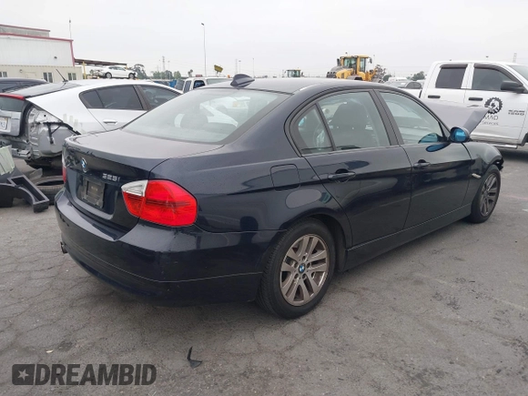 2006 BMW 3 Series 325i with VIN WBAVB13516PT15898, listed as a IAAI auction lot 42466986 with 105,962 mi miles and . Bid and sale history available at DreamBid. Image 4.