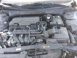 2025 Hyundai Elantra SEL Sport z VIN KMHLM4DG9SU909488, wystawiony jako IAAI lot #41990547 z przebiegiem 2 825 mil mil oraz . Historia ofert i sprzedaży dostępna na DreamBid. Obrazek 10.