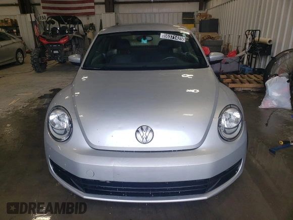 2012 Volkswagen Beetle 2.5L PZEV with VIN 3VWJP7AT8CM603469, listed as a Copart auction lot 56371425 with 97,575 mi miles and Clean title. Bid and sale history available at DreamBid. Image 5.