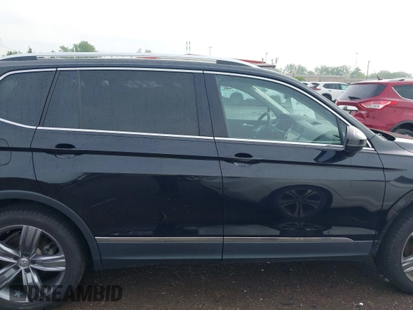 2020 Volkswagen Tiguan SE with VIN 3VV2B7AX8LM177213, listed as a IAAI auction lot 42125606 with 34,578 mi miles and . Bid and sale history available at DreamBid. Image 14.