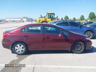 2012 Honda Civic LX z VIN 19XFB2F56CE084744, wystawiony jako IAAI lot #42077087 z przebiegiem 177 263 mil mil oraz . Historia ofert i sprzedaży dostępna na DreamBid. Obrazek 13.