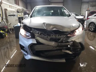 2019 Chevrolet Trax LS with VIN 3GNCJKSB4KL175319, listed as a Copart auction lot 45907245 with 147,329 mi miles and Salvage Title. Bid and sale history available at carsss.com. Image 5.