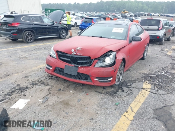 2013 Mercedes-Benz C 250 с VIN WDDGJ4HB7DG051801, выставлен на аукционе IAAI как лот 42419210 с пробегом 78 241 миль миль и . История ставок и продаж доступна на DreamBid. Изображение 17.