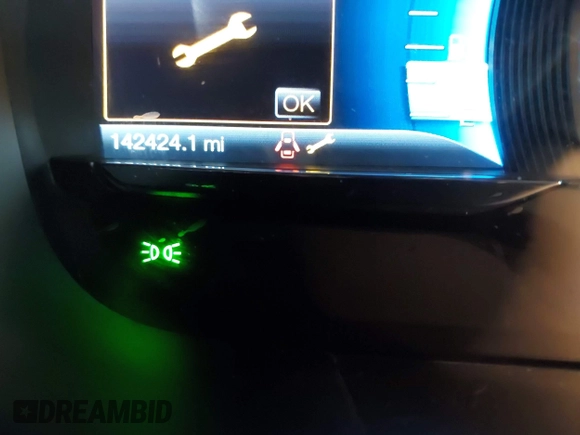 2015 Ford Taurus SEL z VIN 1FAHP2H88FG163179, wystawiony jako IAAI lot #42345579 z przebiegiem 142 424 mil mil oraz . Historia ofert i sprzedaży dostępna na DreamBid. Obrazek 15.
