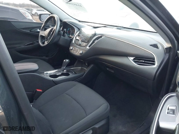 2016 Chevrolet Malibu LT with VIN 1G1ZE5ST7GF332126, listed as a IAAI auction lot 41495906 with 97,783 mi miles. Bid and sale history available at carsss.com. Image 5.