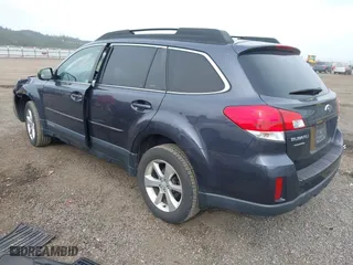 2013 Subaru Outback 2.5i Premium with VIN 4S4BRBGC6D3301186, listed as a IAAI auction lot 42014285 with 81,593 mi miles. Bid and sale history available at carsss.com. Image 3.