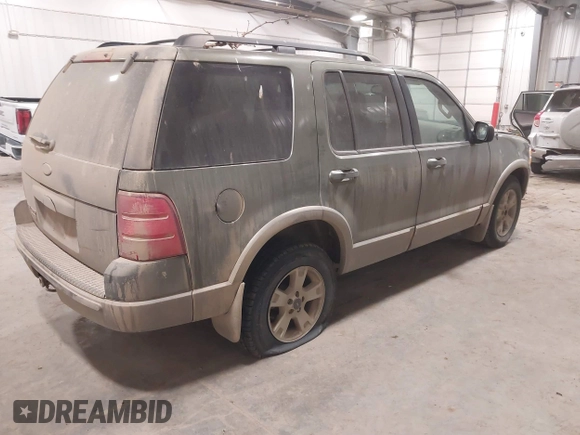 2003 Ford Explorer Eddie Bauer z VIN 1FMZU74E33UA89663, wystawiony jako IAAI lot #41502361 z przebiegiem 201 844 mil mil oraz . Historia ofert i sprzedaży dostępna na DreamBid. Obrazek 4.