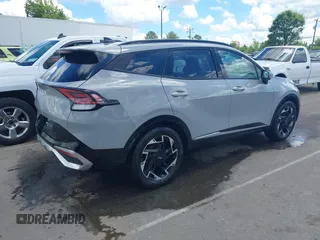 2023 Kia Sportage SX-Prestige z VIN 5XYK53AF3PG010279, wystawiony jako IAAI lot #42252880 z przebiegiem 48 156 mil mil oraz . Historia ofert i sprzedaży dostępna na DreamBid. Obrazek 4.