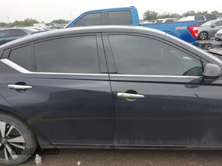 2019 Nissan Altima SL with VIN 1N4BL4EV5KC129242, listed as a IAAI auction lot 41946613 with 120,006 mi miles and . Bid and sale history available at DreamBid. Image 14.