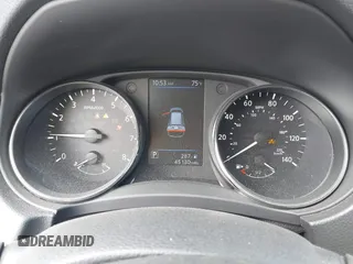 2018 Nissan Rogue SV z VIN KNMAT2MV7JP557753, wystawiony jako IAAI lot #41999721 z przebiegiem 45 130 mil mil oraz . Historia ofert i sprzedaży dostępna na DreamBid. Obrazek 7.